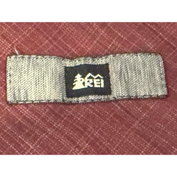 Men’s REI Button Up Shirt Size XXL Burgundy Outdoor Hiking - Picture 3 of 10